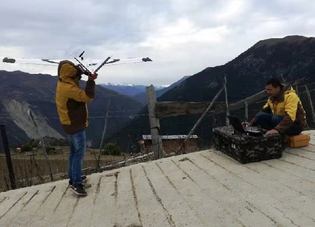 局測(cè)繪無(wú)人機(jī)分隊(duì)晝夜兼程抵達(dá)金沙江滑坡災(zāi)害現(xiàn)場(chǎng) 局測(cè)繪無(wú)人機(jī)分隊(duì)晝夜兼程抵達(dá)金沙江滑坡災(zāi)害現(xiàn)場(chǎng)